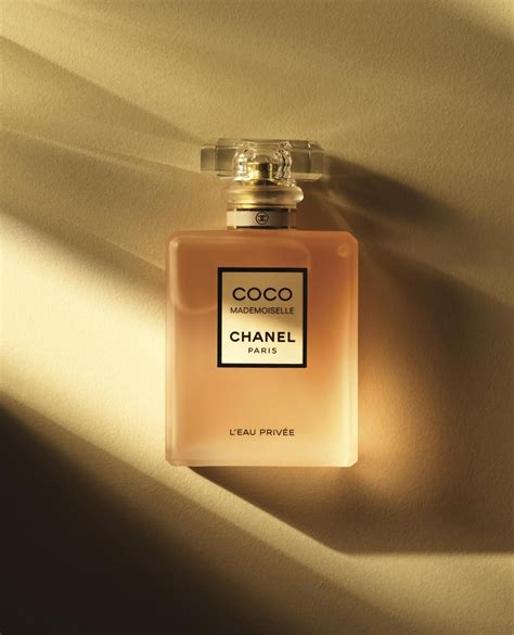 Awesome Chanel Perfume Wallpapers 